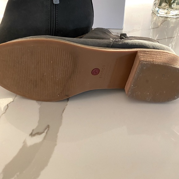 Blondo Liam Bootie - Waterproof - Picture 5 of 8